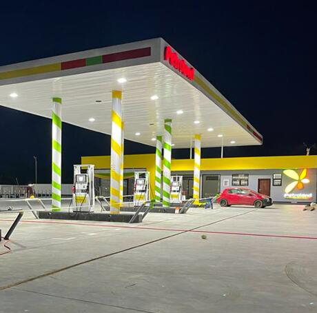 Gas station canopy lighting 1